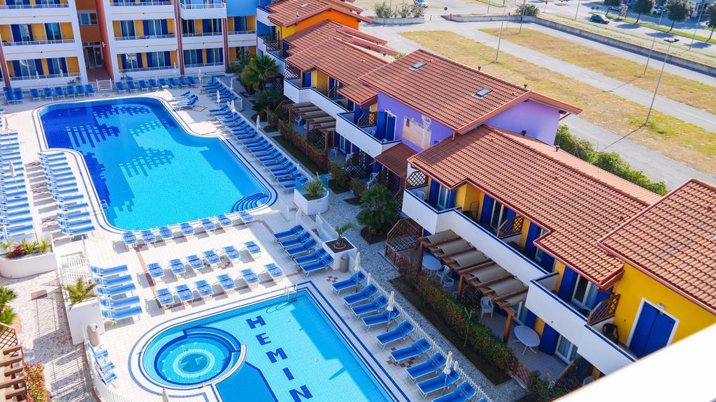 Aparthotel Villaggio Hemingway - Family Aparthotel 3*