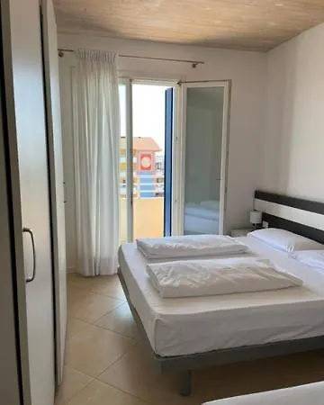 Villaggio Hemingway - Family Aparthotel Caorle Exterior photo