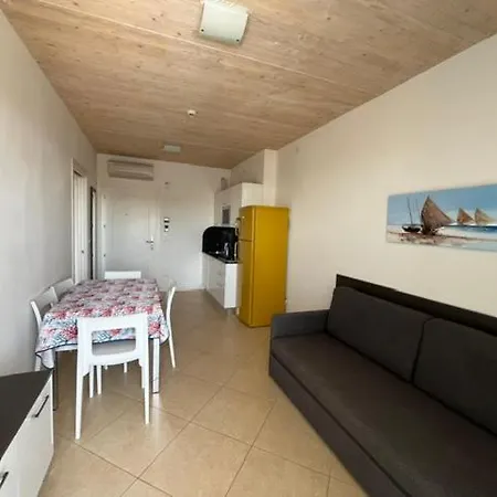 Villaggio Hemingway - Family Aparthotel Caorle Exterior photo