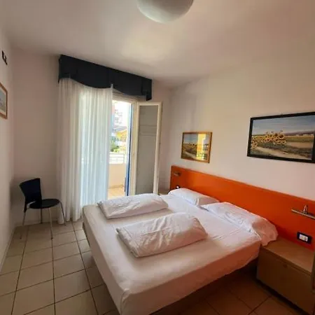 Villaggio Hemingway - Family Aparthotel Caorle Exterior photo