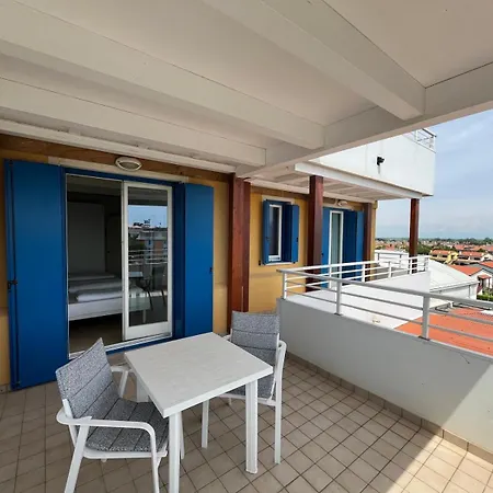 Villaggio Hemingway - Family Aparthotel Caorle Exterior photo