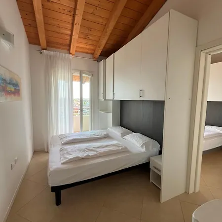 Villaggio Hemingway - Family Aparthotel Caorle Exterior photo