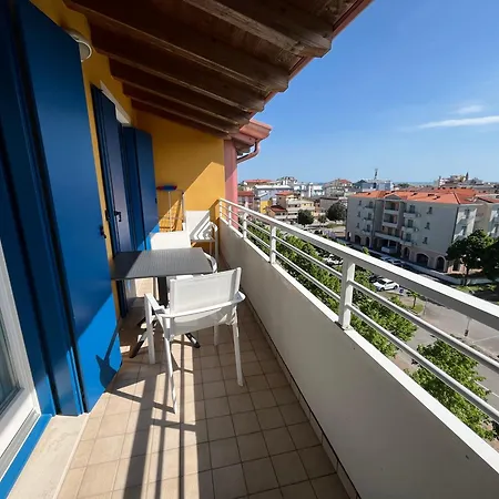 Villaggio Hemingway - Family Aparthotel Caorle Exterior photo