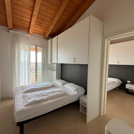 Villaggio Hemingway - Family Aparthotel Caorle Exterior photo