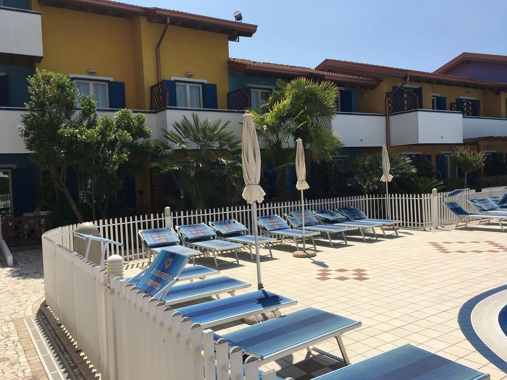 Aparthotel Villaggio Hemingway - Family 3*