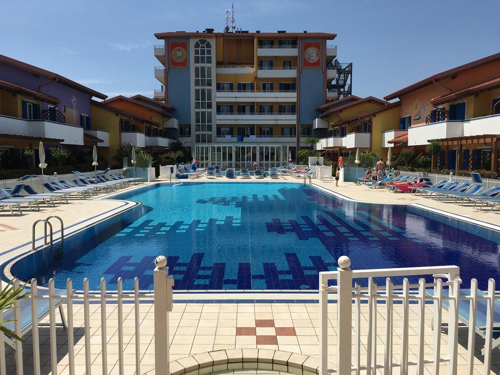 Villaggio Hemingway - Family